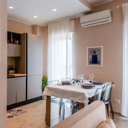 Attico - 2min Metro - Elegante With Ac شقة *